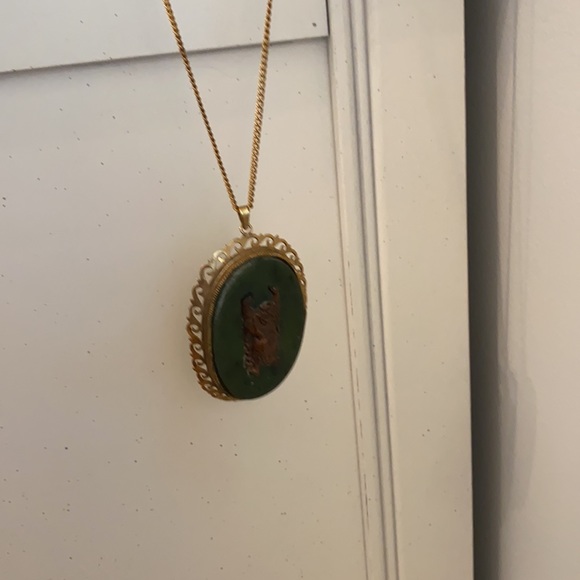 Jade Green Pendant Necklace Brooch - Picture 11 of 12